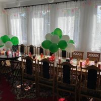 Sala konferencyjna przygotowana na przyjęcie dzieci