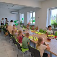 Dzieci przybyłe na Święto Spółdzielczości do Oddziału w Głowaczowie