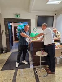 Klient Banku losujący pytanie w Quzie wiedzy